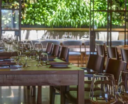 Land\'S End, Boutique Hotel 