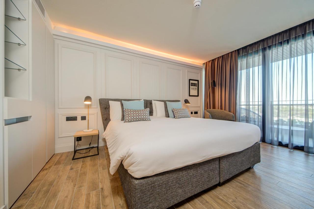 Land's End, Boutique 4* Sliema